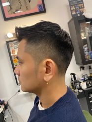 -HEADSTAR BARBERSHOP·男士理发店