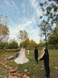 -艾米丽婚纱礼服