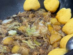 -粘豆包柴火铁锅炖