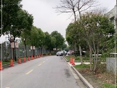 -上海市松江区泗泾医院