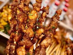 自制正宗羊肉串-福记烧烤大排档(西政店)