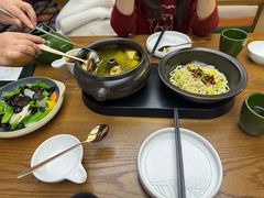 -云海肴·汽锅鸡·云南菜(天山百盛优客店)