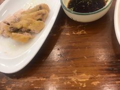 -侬佳蒸菜馆(听潮店)