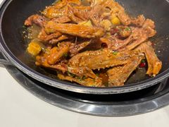 -张大师鸭爪爪特色火锅(万达店)