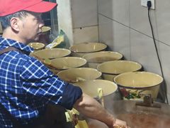 -拈签一笑黄牛肉辣卤串串