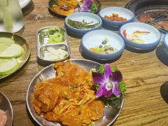 -明洞阿姨·韩式酱蟹烤肉·创意料理(三元桥店)