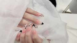-悦指间美甲美睫
