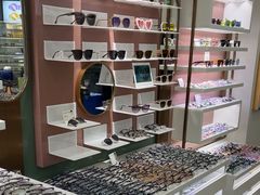 -GOOMI久米眼镜·蔡司·依视路·明月官方授权店(龙德紫金店)