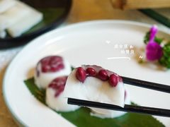 鲜奶冰心红豆糕-龙的酒楼·手工早茶·顺德菜(近良路店)