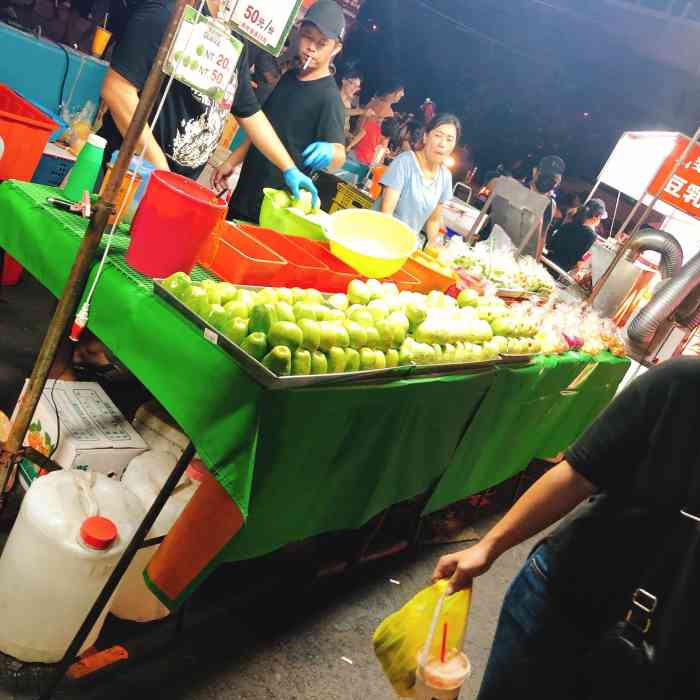 大庆夜市-"平常没事就想逛逛夜市,这个夜市不大也不小.