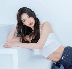 -变画·发型STUDIO