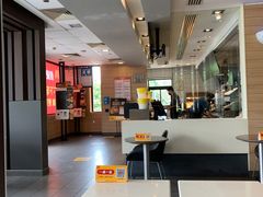 -麦当劳(常山服务区得来速店)