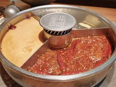 三拼锅底-巴奴毛肚火锅(京西大悦城店)
