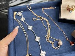 -聚云奢二手奢侈品黄金手表包包回收·中古店(三里屯总店)