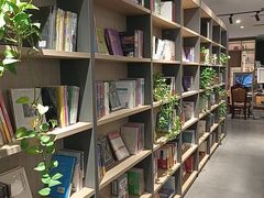 -魔方城市书房(中街益田店)