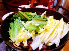 -胡须佬鸡煲四季火锅店(石厦西村直营店)