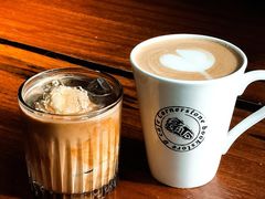 -房角石咖啡与书(吉大南校店)