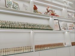 -七彩虹美甲美睫 半永久