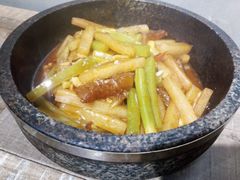 -靓靓蒸虾(恩施新天地店)