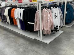 -BIGOFFS 超级折扣(仁恒伊势丹店)