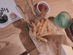 -菲滋意式餐厅(金华银泰城店)