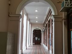 -香港大学