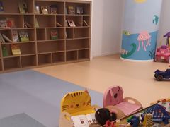 -戊辰亲子游泳俱乐部