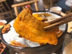 五花肉烤制过程中-么肆烤肉(蓝山名邸店)