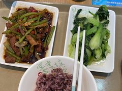 -老乡鸡(西岸凤巢店)