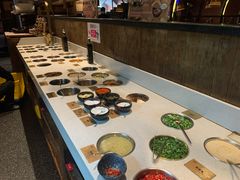 自助调料区-哥老官重庆美蛙鱼头(西湖银泰十一哥店)