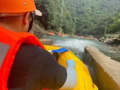 -安吉龙王山峡谷漂流