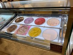 -哈根达斯(芳圆里店)