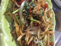 干炸茶树菇-五谷粮煎饼卷大葱(景星店)