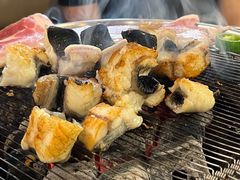 -围炉肉舍•炭烤活鳗•丹东海鲜烤肉(步行街店)