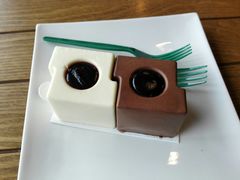-星巴克(郑州曼哈顿广场店)