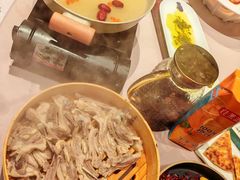 呼伦贝尔羔羊排汤（配云南山野菌菇拼盘）-雀蓝川菜(奥体广场店)