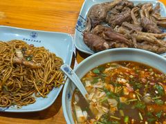 -Bar crepería Xianhui Jie 贤惠姐煎饼果子酸辣粉