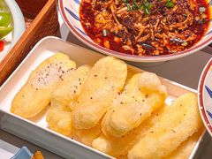 -黄记煌三汁焖锅(新佳丽江汉路店)