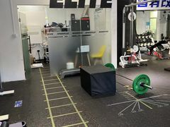 -汗水空间私教健身连锁(SM广场店)
