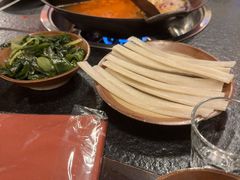 -渝井巷重庆老火锅(沈阳吉祥店)