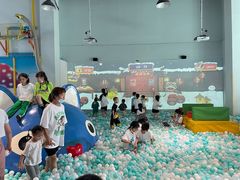 -蒙特利亲子乐园