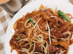 -新大咀港式茶餐厅(宝山万达店)