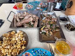 -蚝堡·生蚝海鲜烧烤物种起源•海肠捞饭(刘公岛店)