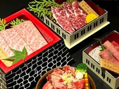 -山川小町·极番烧肉(新地假日广场店)