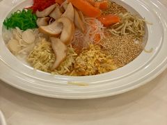 三文鱼鲍鱼捞起-阿一鲍鱼海鲜酒家(苏丹依斯迈路店)