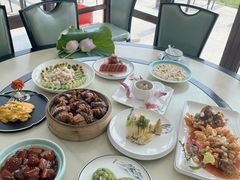 -七的湖·晚芳亭·阳澄湖农家菜·大闸蟹(莲花岛店)