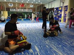 -拳霸泰拳MMA综合格斗搏击馆(浦东馆)