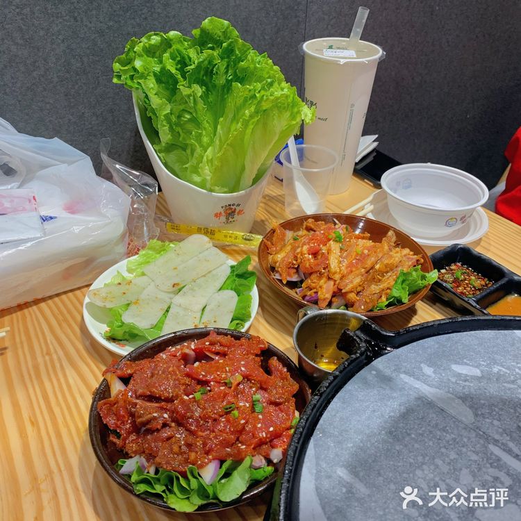 排队两小时的烤肉！[吐]