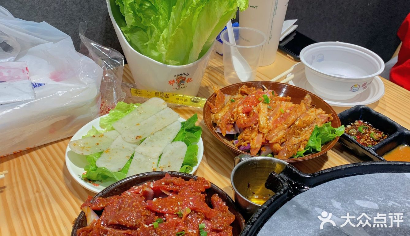 排队两小时的烤肉！[吐]