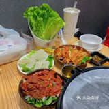 排队两小时的烤肉！[吐]